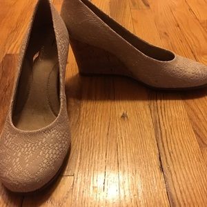Aerosoles Plum Tree Cork Wedge 11 wide